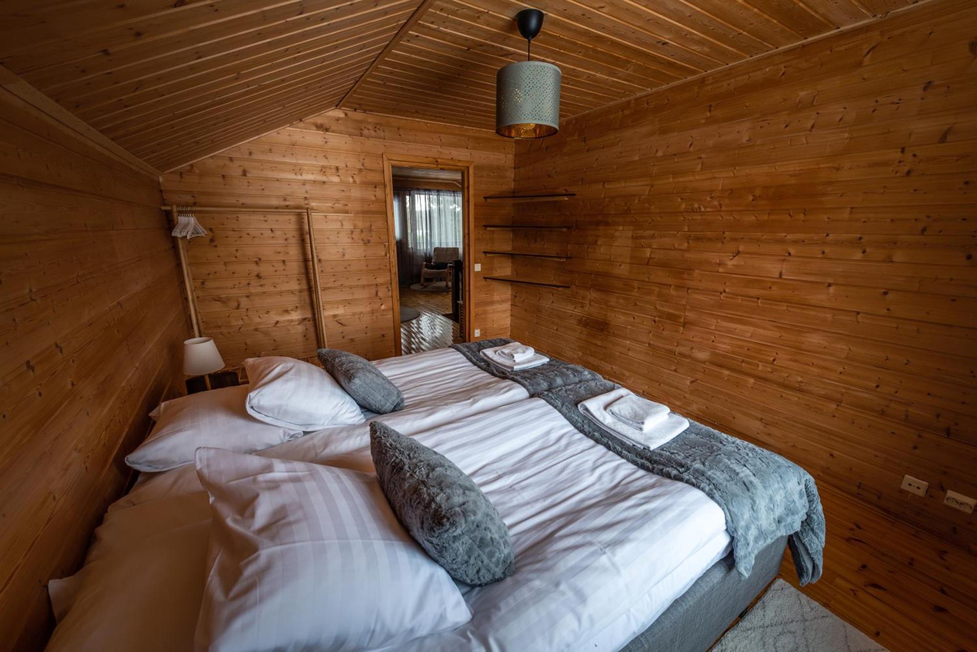 Arctic River Resort Ivalo Esterno foto